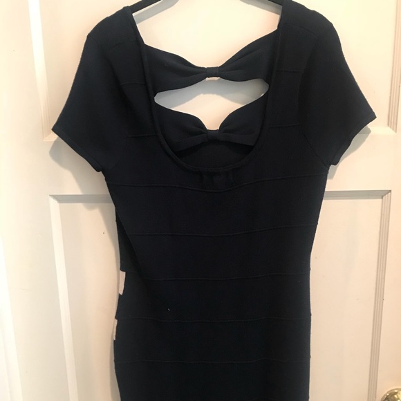 Pink Rose sweater dress - Picture 3 of 7